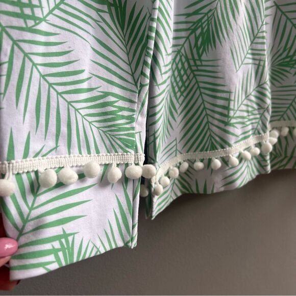 Duffield Lane Green Palm Leaf Print Women's Long Sleeve Crew Neck Top Pom Trim - Picture 3 of 7
